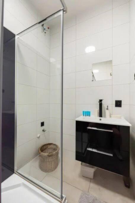 Cutest With Location Apartment Warschau